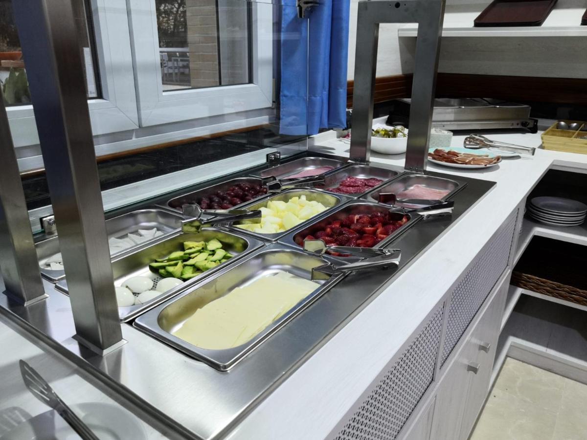 צ'יקלנה דה לה פרונטרה Hotel Marisma Sancti Petri מראה חיצוני תמונה