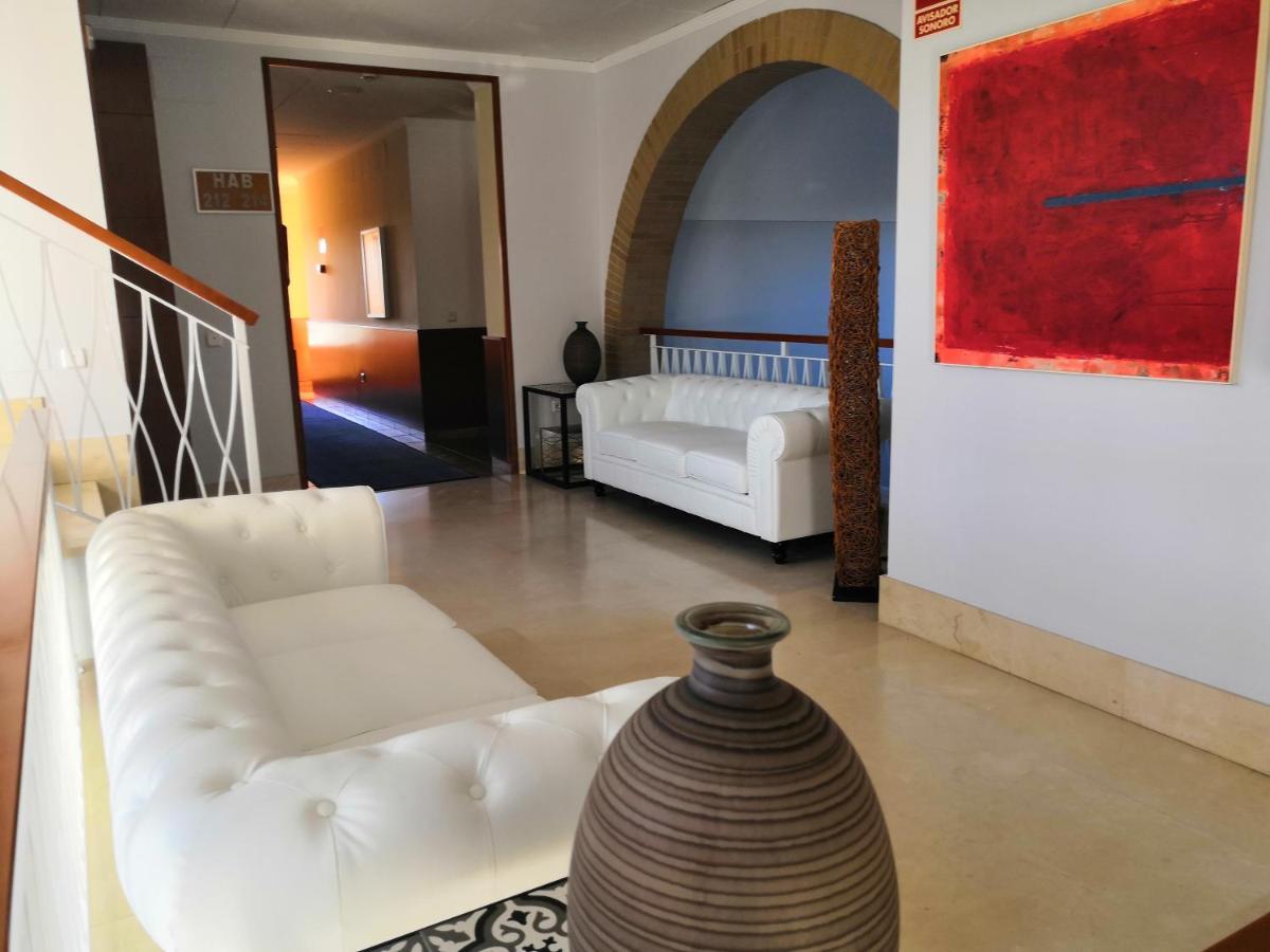 צ'יקלנה דה לה פרונטרה Hotel Marisma Sancti Petri מראה חיצוני תמונה